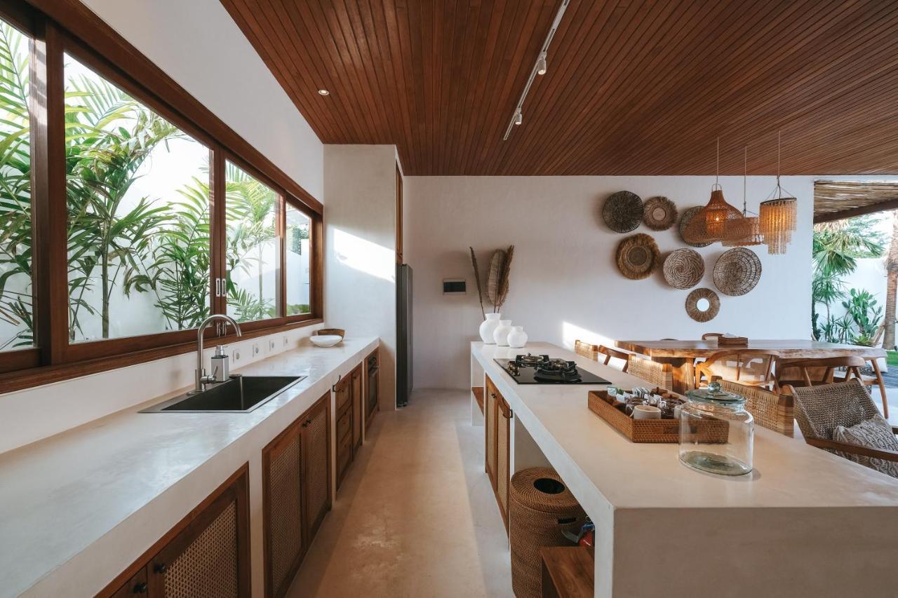 Amaka Villas 乌鲁瓦图 外观 照片